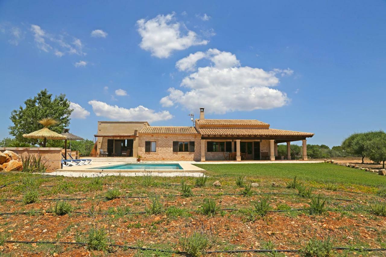 Finca Tiana Ses Salines  Buitenkant foto